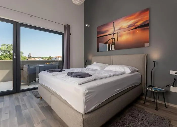 Casa Levant By Briskva Vila